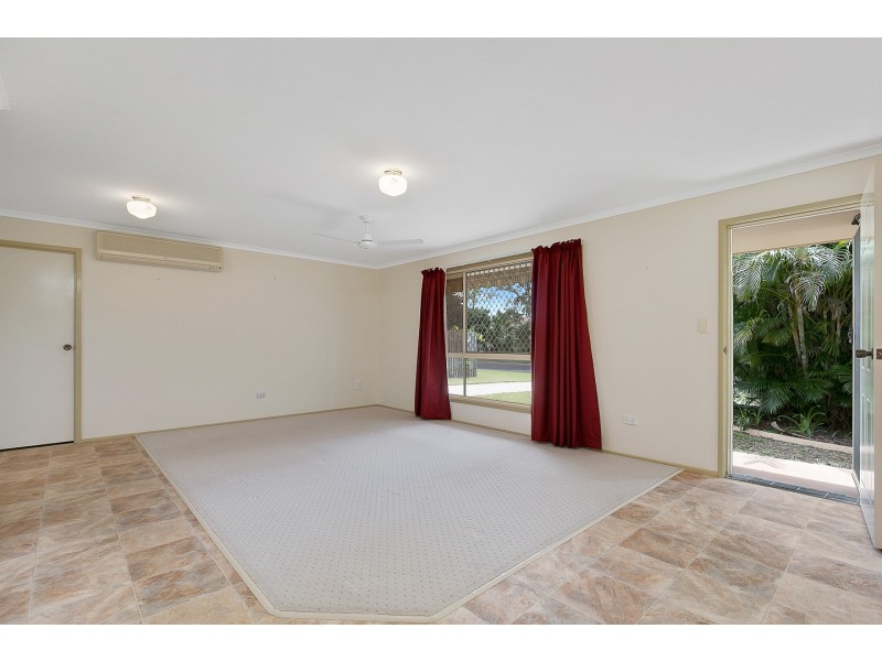 4 Lido Parade, Urangan QLD 4655
