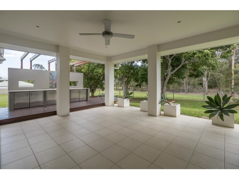 264 Boat Harbour Dr, Scarness QLD 4655