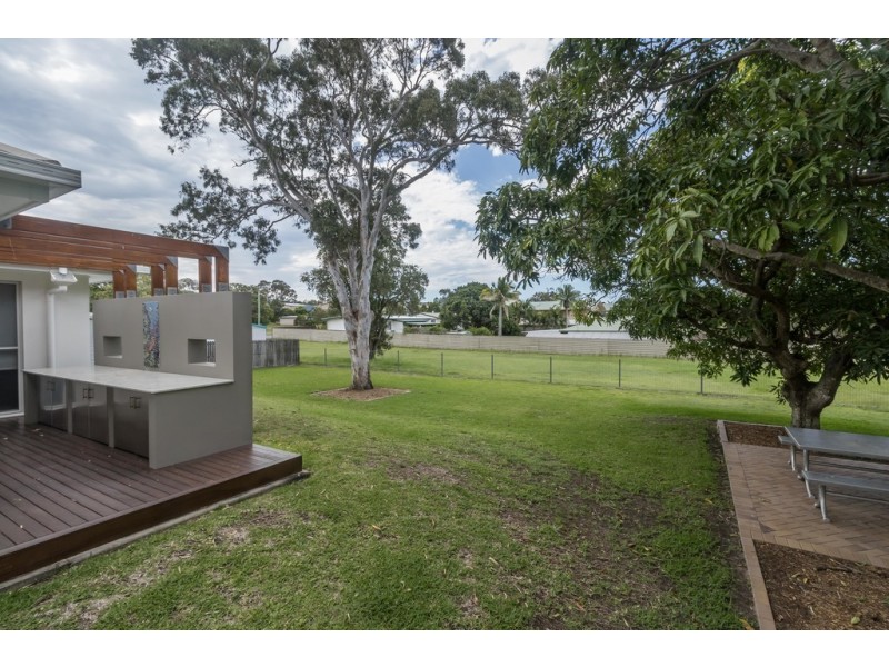 264 Boat Harbour Dr, Scarness QLD 4655
