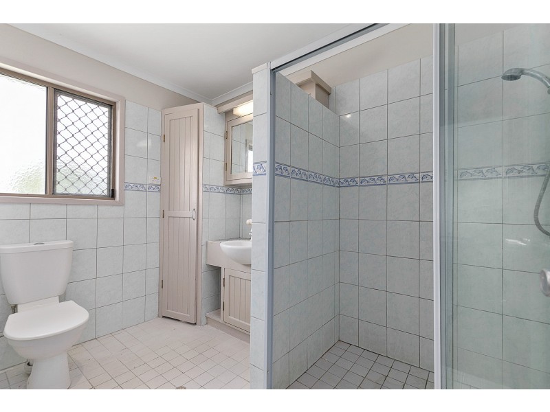 20 Keys Avenue, Torquay QLD 4655