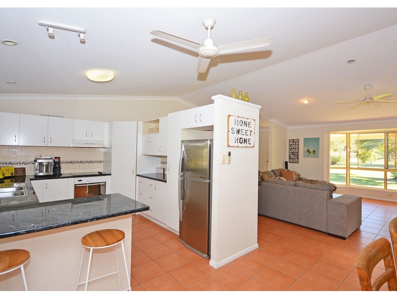 104 Seaview Drive, Booral QLD 4655
