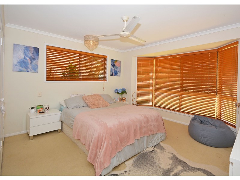 104 Seaview Drive, Booral QLD 4655