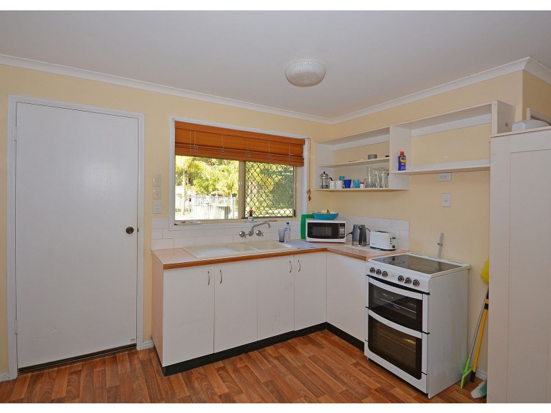 104 Seaview Drive, Booral QLD 4655