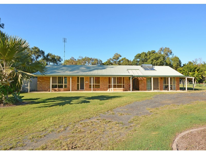 104 Seaview Drive, Booral QLD 4655