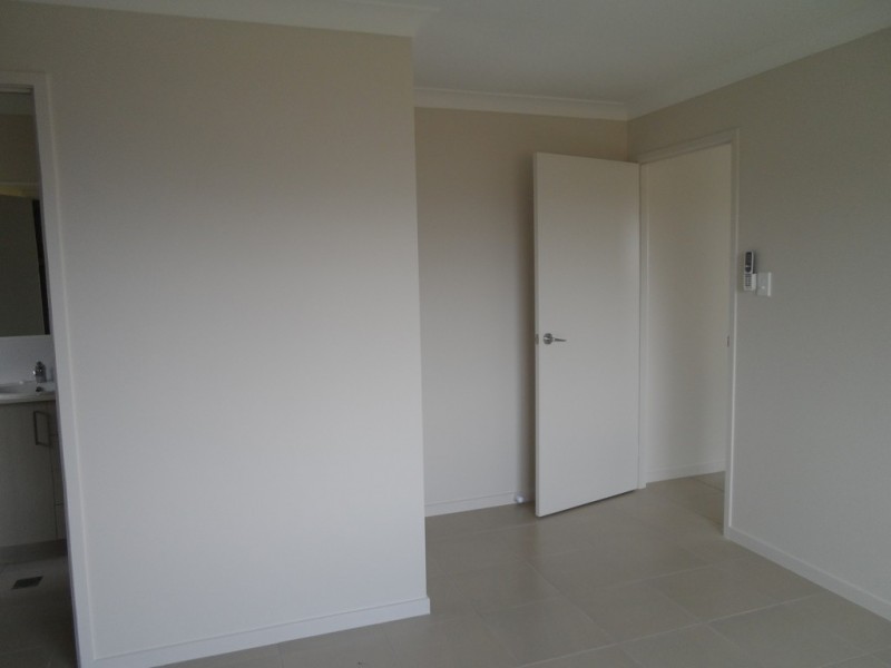 8 Parame Court, Nikenbah QLD 4655