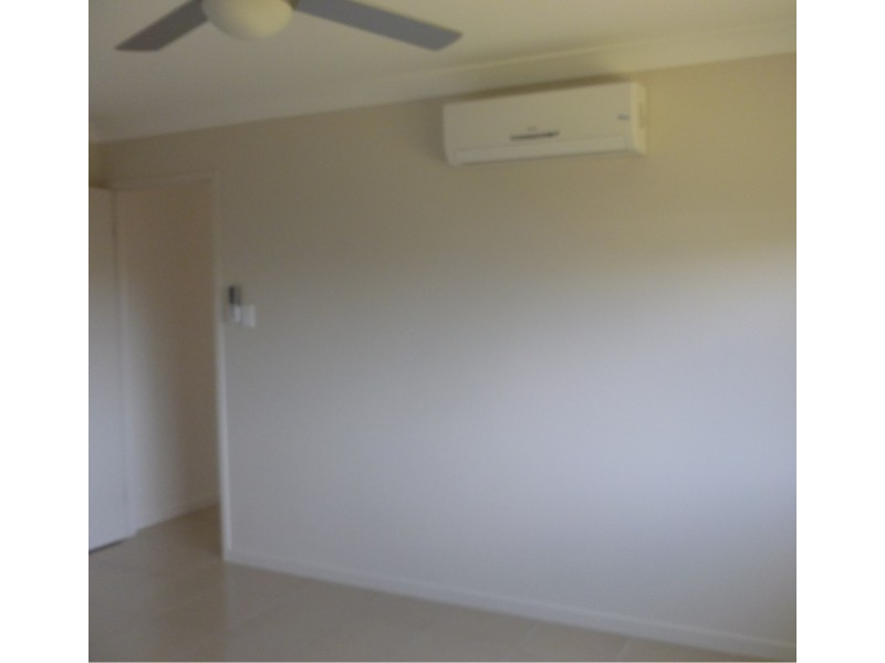 8 Parame Court, Nikenbah QLD 4655