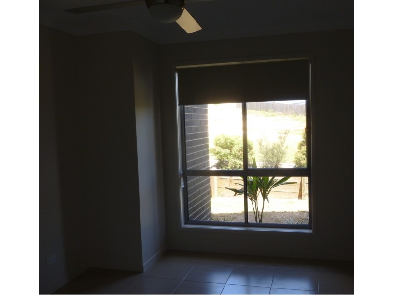 8 Parame Court, Nikenbah QLD 4655