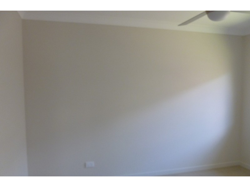 8 Parame Court, Nikenbah QLD 4655