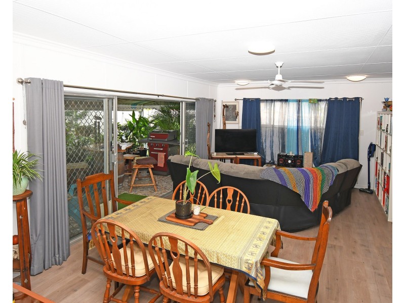 309 Torquay Terrace, Torquay QLD 4655