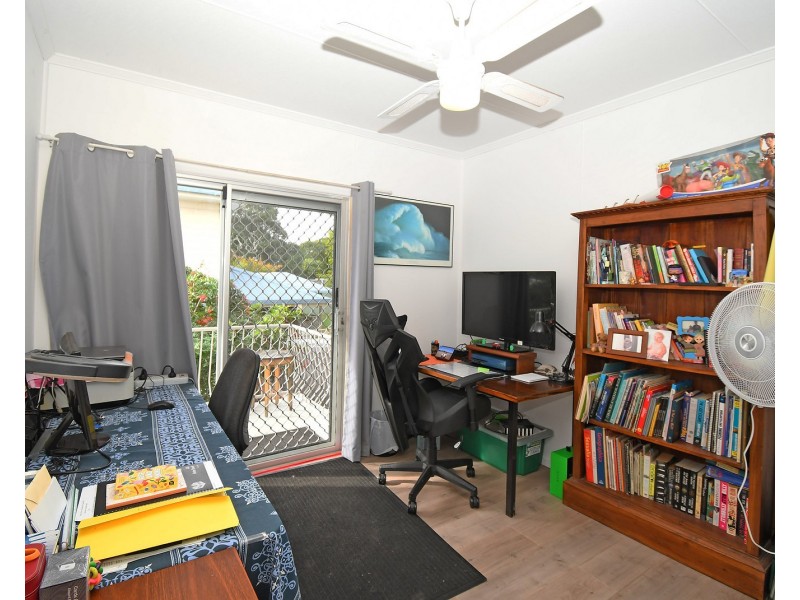309 Torquay Terrace, Torquay QLD 4655