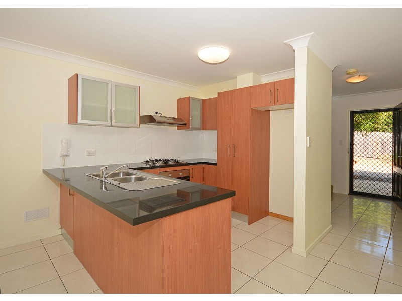 25/654 Esplanade, Urangan QLD 4655