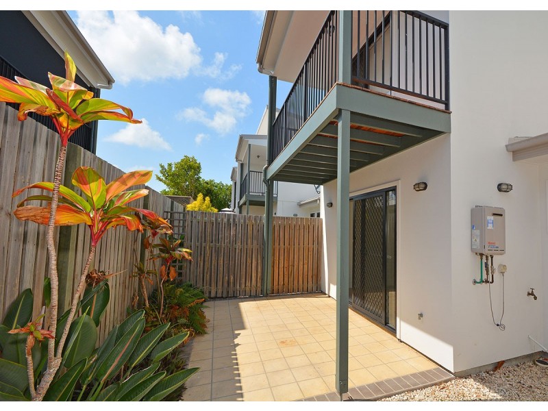 25/654 Esplanade, Urangan QLD 4655