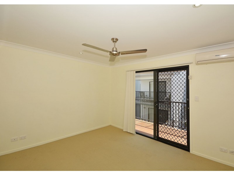 25/654 Esplanade, Urangan QLD 4655