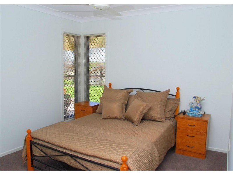 22 Spinnaker Drive, Point Vernon QLD 4655