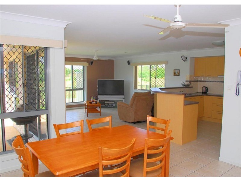 22 Spinnaker Drive, Point Vernon QLD 4655