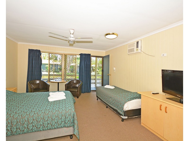 18/1 Shell Street, Urangan QLD 4655