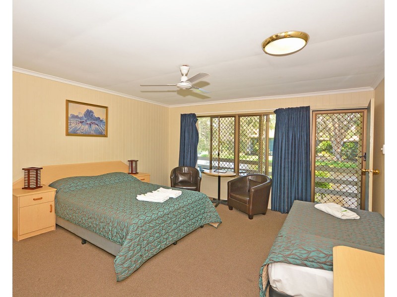 18/1 Shell Street, Urangan QLD 4655