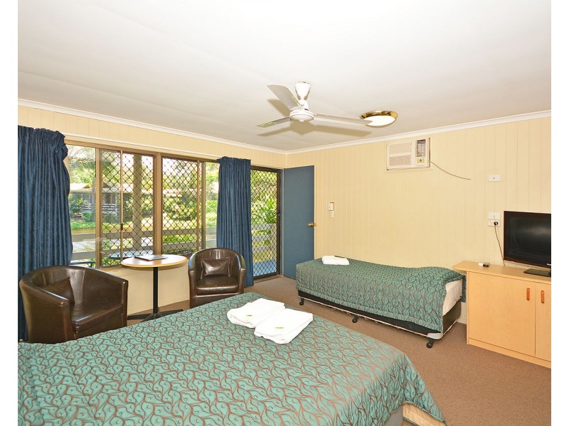 18/1 Shell Street, Urangan QLD 4655