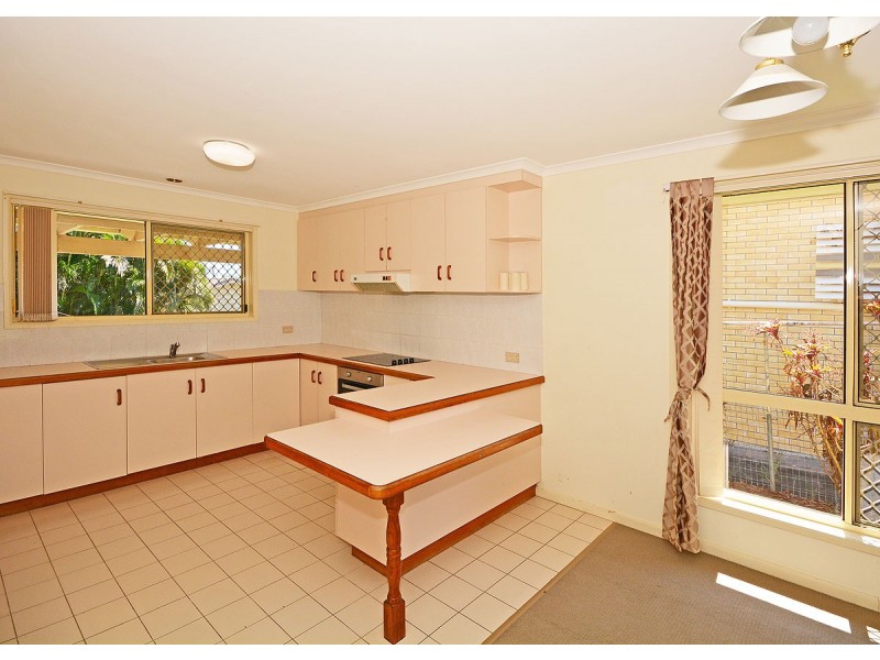 28 Holiday Parade, Scarness QLD 4655