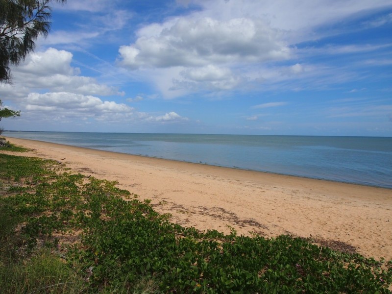 2 Dundowran Beach Esplanade, Dundowran Beach QLD 4655