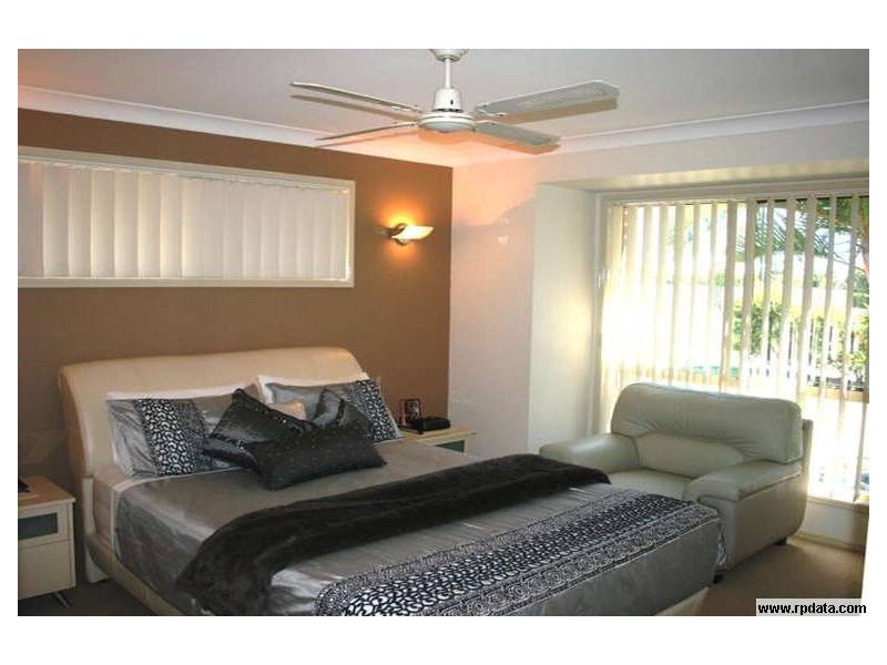 10 Koloi Street, Scarness QLD 4655