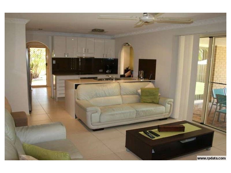 10 Koloi Street, Scarness QLD 4655