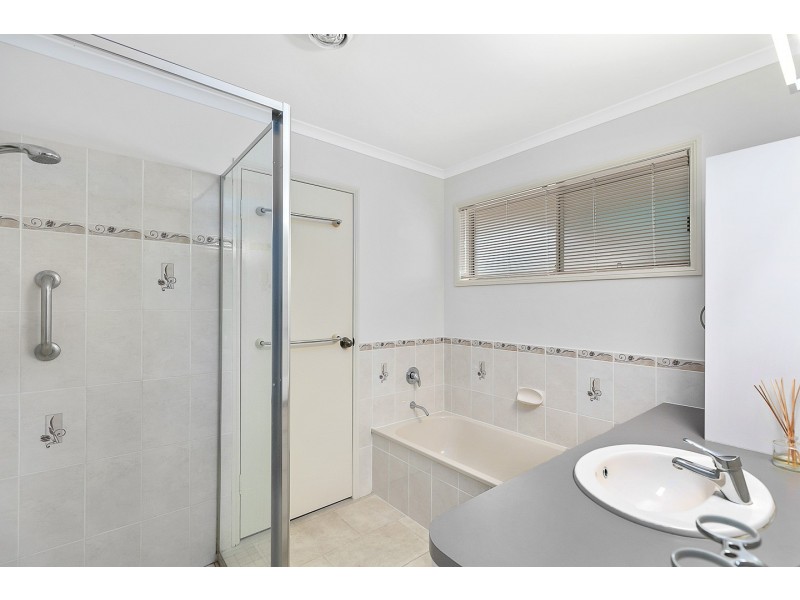 16/230 Torquay Terrace, Torquay QLD 4655