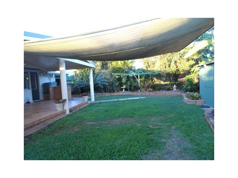 30 Dover Street, Pialba QLD 4655