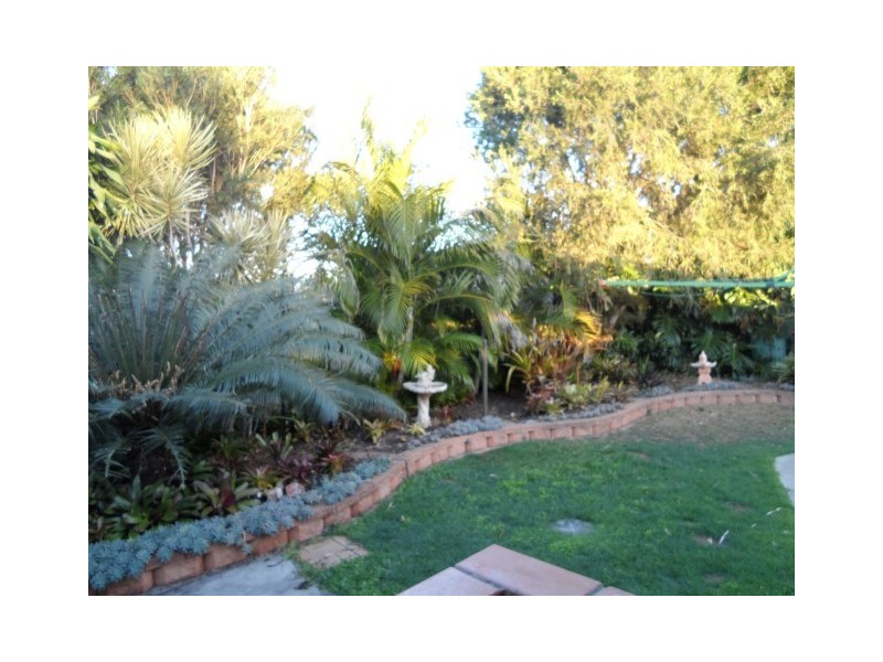 30 Dover Street, Pialba QLD 4655