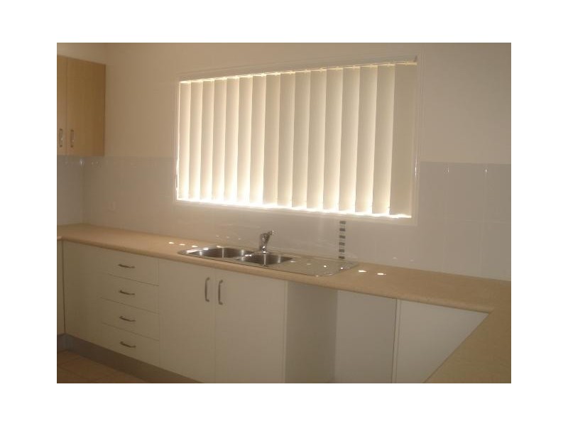 5 Protector Way, Eli Waters QLD 4655