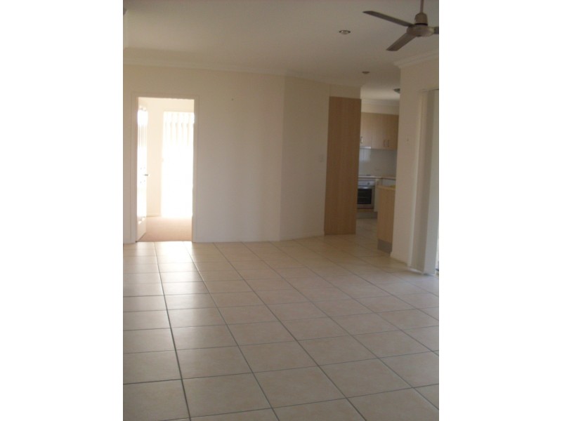 5 Protector Way, Eli Waters QLD 4655