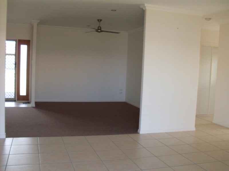 5 Protector Way, Eli Waters QLD 4655