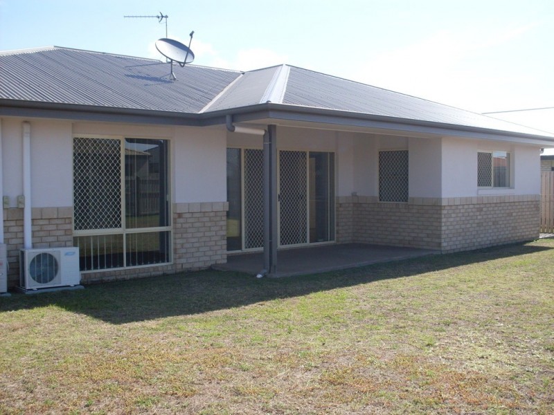 5 Protector Way, Eli Waters QLD 4655