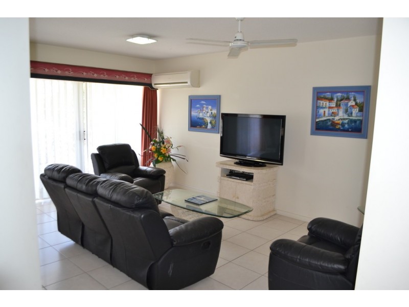 16/397 Esplanade, Torquay QLD 4655