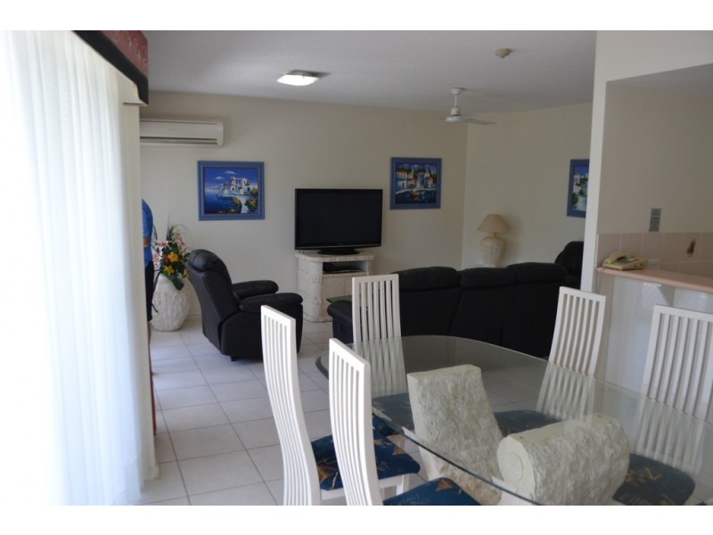 16/397 Esplanade, Torquay QLD 4655