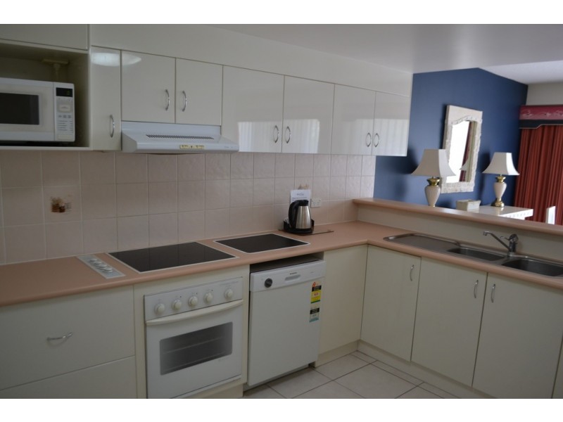16/397 Esplanade, Torquay QLD 4655
