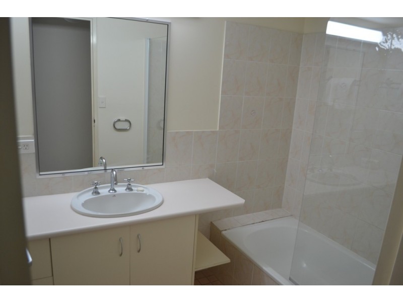 16/397 Esplanade, Torquay QLD 4655