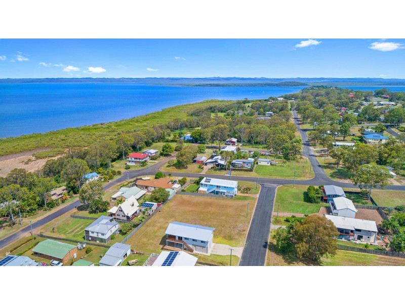 32 Island Outlook, River Heads QLD 4655