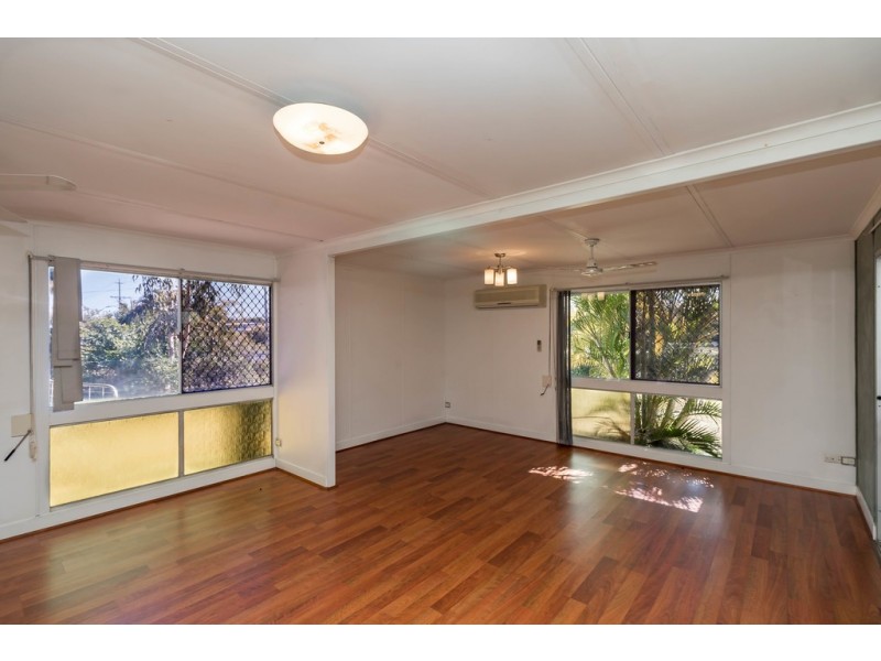 123 OLEANDER, Scarness QLD 4655