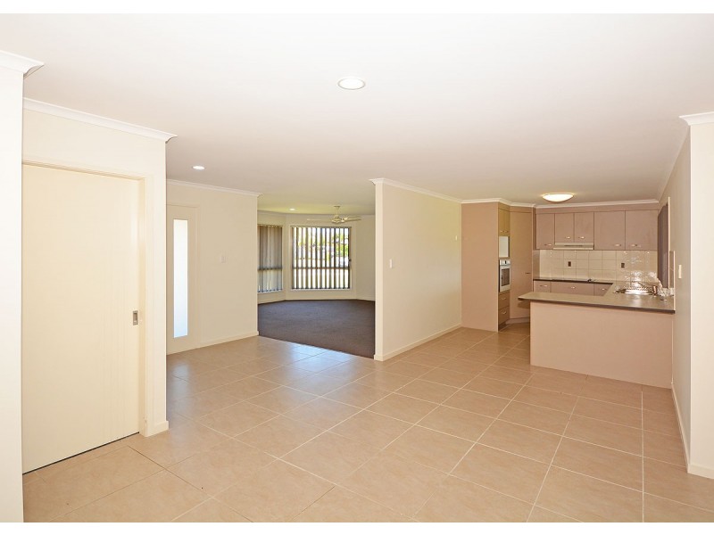 9 Kingston Court, Point Vernon QLD 4655