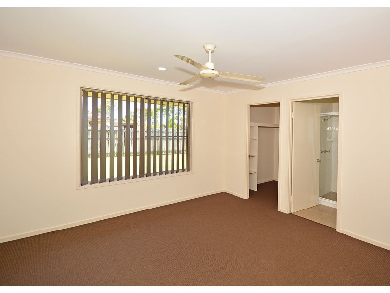 9 Kingston Court, Point Vernon QLD 4655