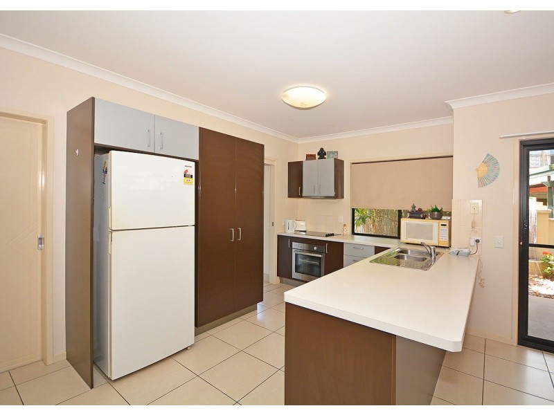 6/13 Tavistock Street, Torquay QLD 4655