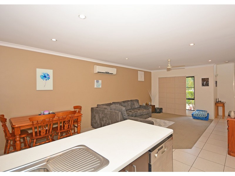 6/13 Tavistock Street, Torquay QLD 4655