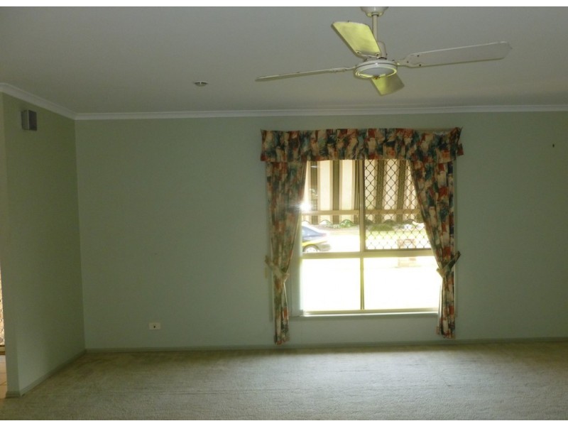 31 Aimee Drive, Urangan QLD 4655