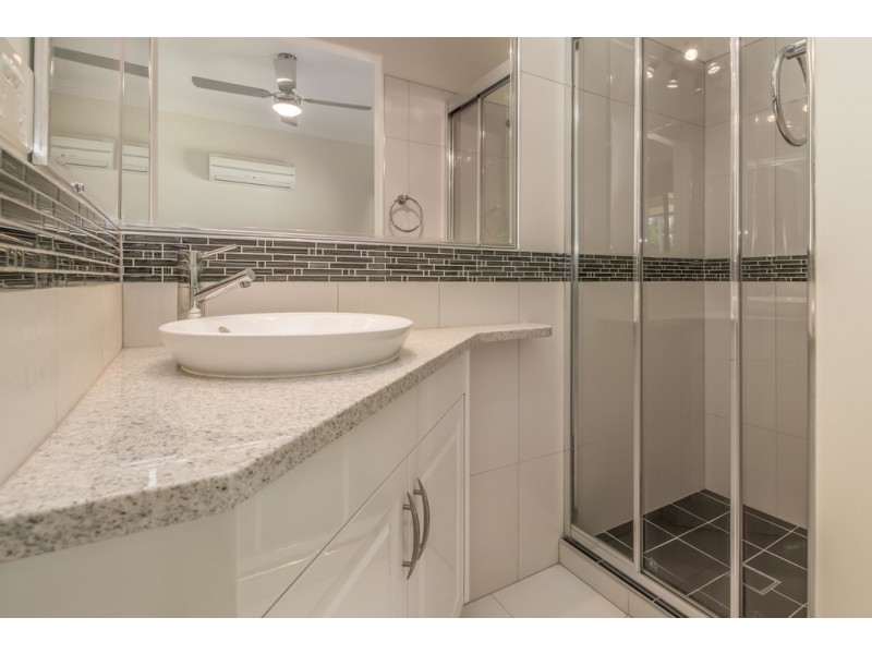 9 Gordon Street, Torquay QLD 4655
