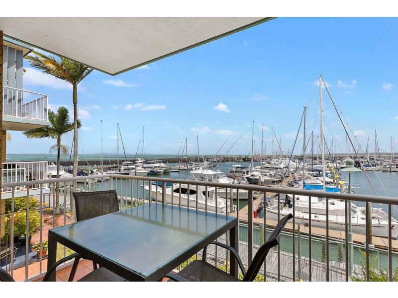 24/17 Buccaneer Drive, Urangan QLD 4655