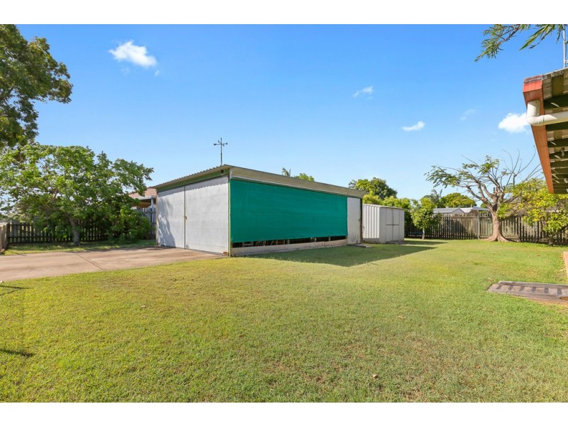 85 Limpus Street, Urangan QLD 4655