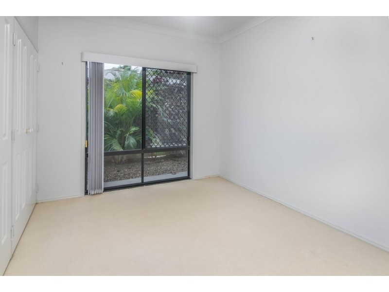 14 Helsham Street, Point Vernon QLD 4655