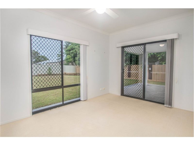 14 Helsham Street, Point Vernon QLD 4655