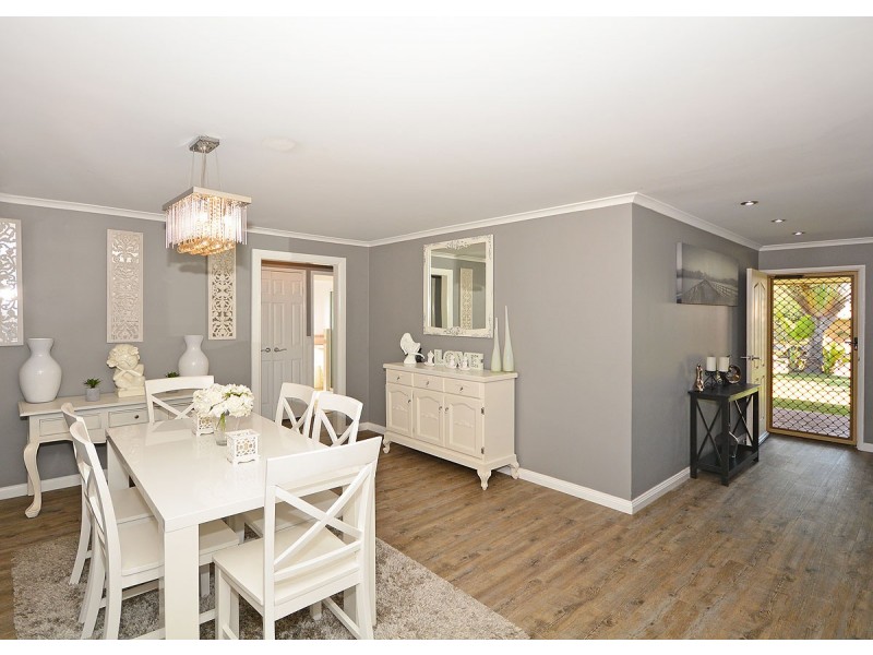 42 Bunker Ave, Urraween QLD 4655